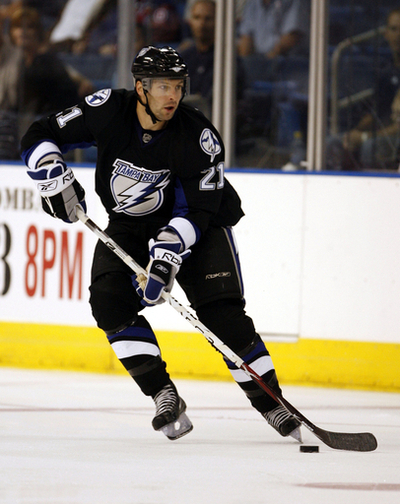 ライトニング オーバータイムの末にスターズを降す