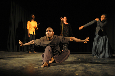 ポリオで両足がまひ、コンテンポラリーダンスで花形のダンサーに ケニア