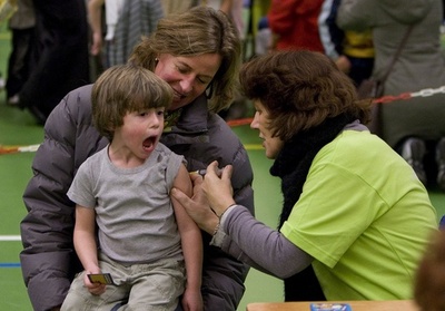 インフルエンザの「万能ワクチン」開発に前進、研究