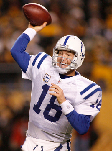 コルツ 敵地でスティーラーズとの接戦を制す