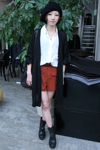 ＜ファッション業界の人々＞リラックス感溢れるモード・スタイル