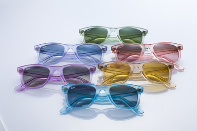 「レイバン」ウェイファーラーの“クール”な新作をチェック