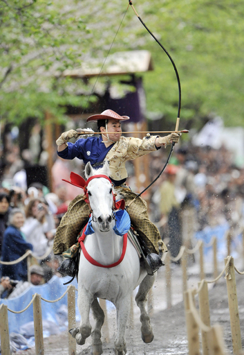 東京で流鏑馬開かれる