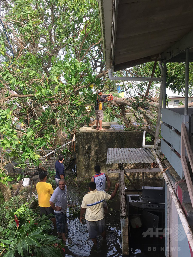 トンガ史上最強サイクロンが首都直撃 33人負傷、停電や洪水も