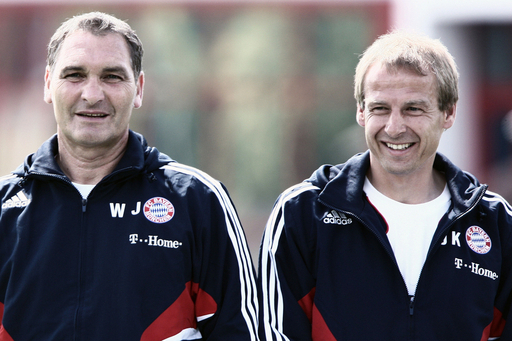 クリンスマン監督 バイエルンの練習に初参加 写真7枚 国際ニュース