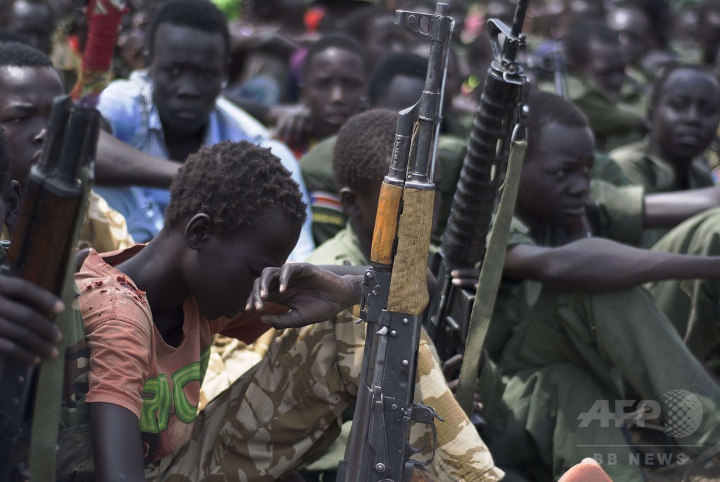 正体不明の武装集団、少なくとも89人の少年を誘拐 南スーダン 正体不明の武装集団、少なくとも89人の少年を誘拐 南スーダン