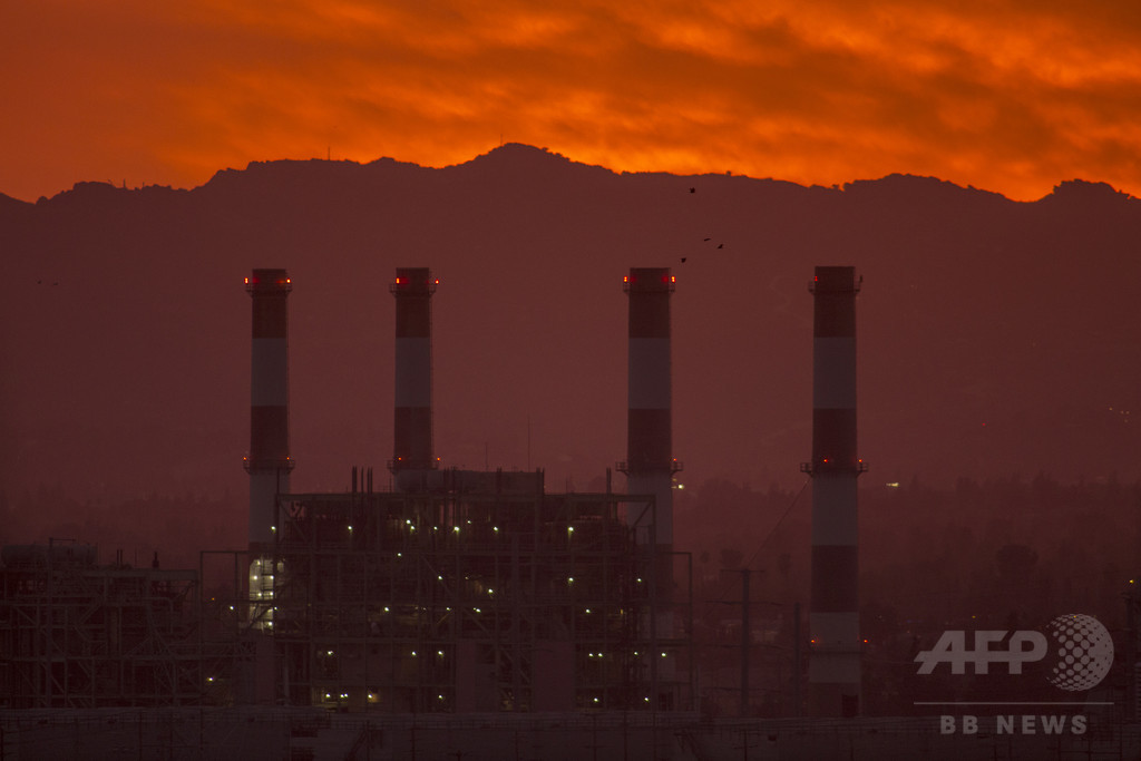 大気中のCO2濃度、16年に史上最高 今年も上昇中 米海洋大気局 大気中のCO2濃度、16年に史上最高 今年も上昇中 米海洋大気局