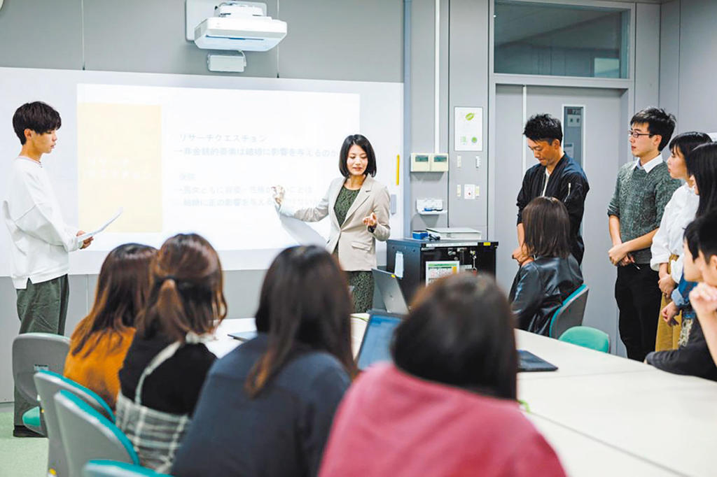 【武蔵大学】「若者はなぜすぐに会社をやめてしまうのか?」古村ゼミ など、経済学部ゼミトークを公開しました。 【武蔵大学】「若者はなぜすぐに会社をやめてしまうのか?」古村ゼミ など、経済学部ゼミトークを公開しました。