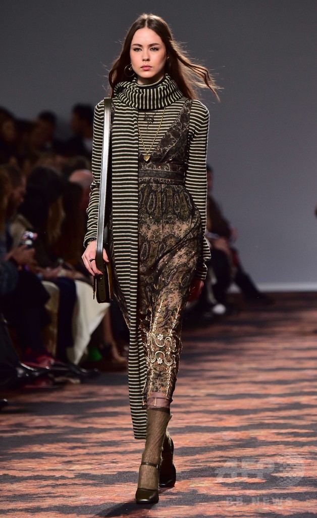 「エトロ」16/17年秋冬コレクション