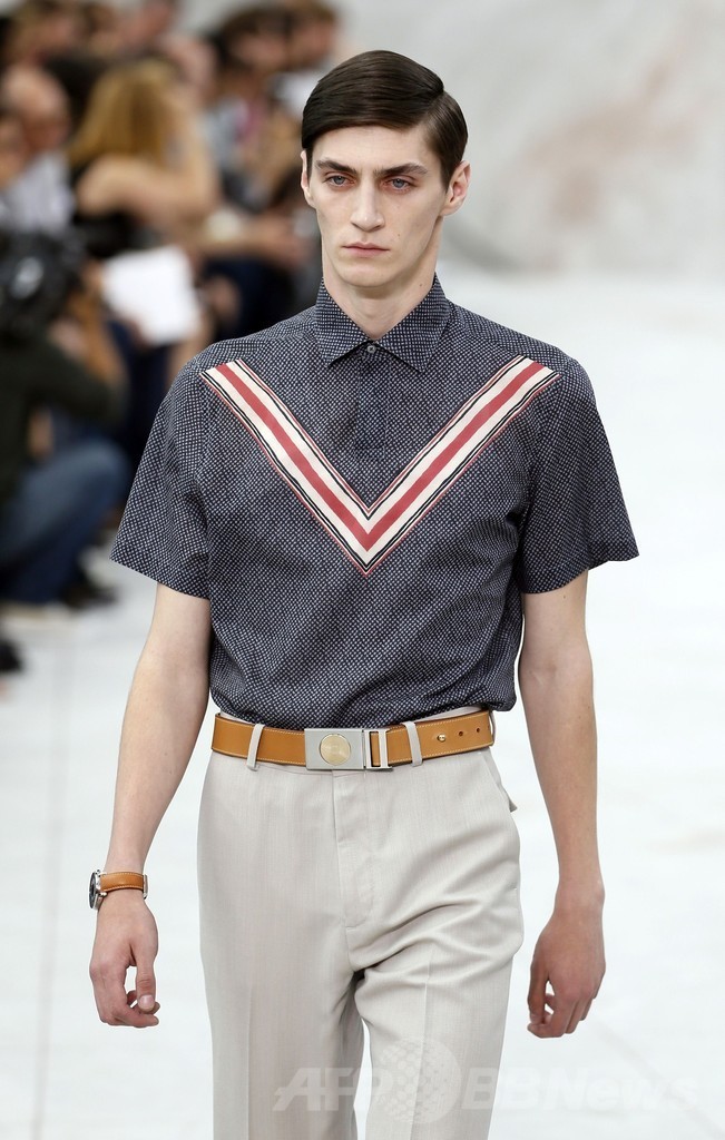 ビビッドカラーを差し色に、「ルイ・ヴィトン」15年春夏メンズ