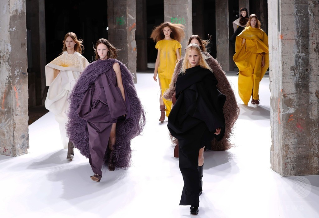 「リック・オウエンス」17年春夏