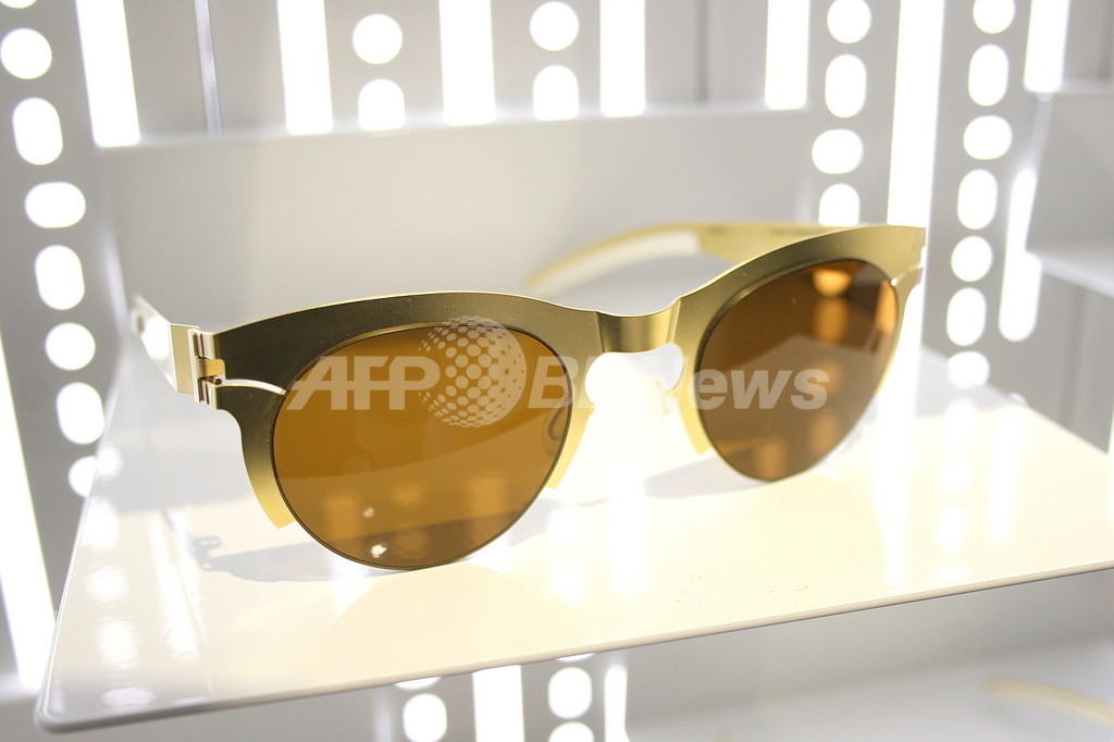 SATC2でサラが着用、ファッションピープルも大注目のMYKITA