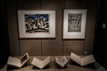 改修を終えた仏パリのフランス国立図書館が公開した美術品（2022年9月5日撮影）。(c)STEPHANE DE SAKUTIN / AFP