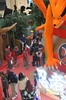 上海で開催中の「ＮＡＲＵＴＯ　－ナルト－」のテーマ展「忍者之路」を訪れた多くのファン（2024年3月29日撮影）。(c)Xinhua News