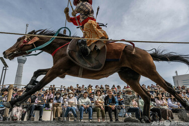今日の1枚】武士の真骨頂、人馬一体の妙技 写真4枚 国際ニュース