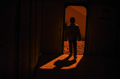 12歳息子を犬用ケージに監禁 殺人未遂容疑で女を捜査 オーストリア