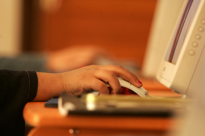 「スカンクがケーブルを食べてしまったんだけど」、ヘルプデスクを困惑させる質問集