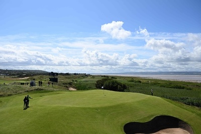 ゴルフの賞金高騰、持続可能ではない 全英OP主催者が警告