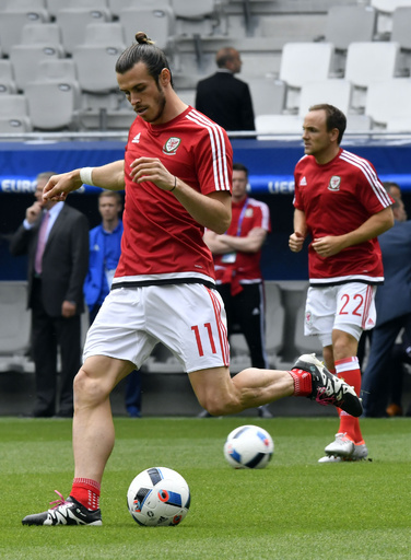 直接FKを決めたベイル、試合前の練習でファンを負傷させていた