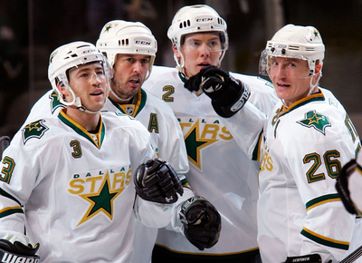 スターズ ブラックホークスとの打ち合い制し4連勝