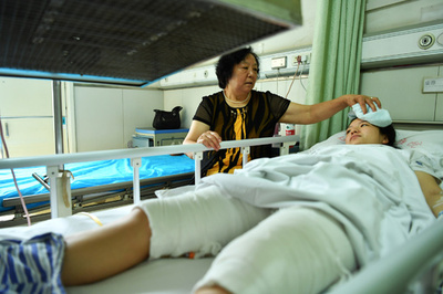 全身やけどの父、娘が皮膚移植で救う