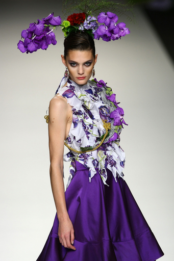 ＜08年春夏パサレラ・シベレス＞フランシス・モンテシノスが新作を発表