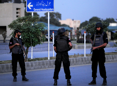 パキスタン軍総司令部襲撃事件、軍が突入作戦 人質30人を救出