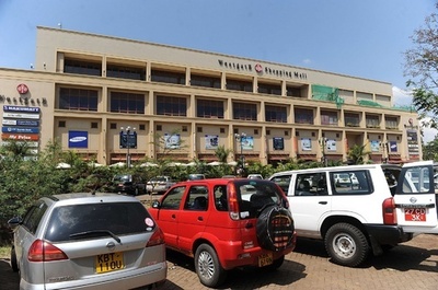 ソマリアの過激派、ケニアの商業施設を襲撃 39人死亡