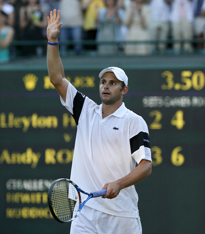 ロディック ヒューイットを破り準決勝進出、ウィンブルドン選手権