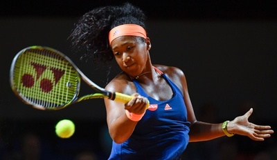 予選勝者の大坂、強敵コンタにフルセット負け ポルシェGP