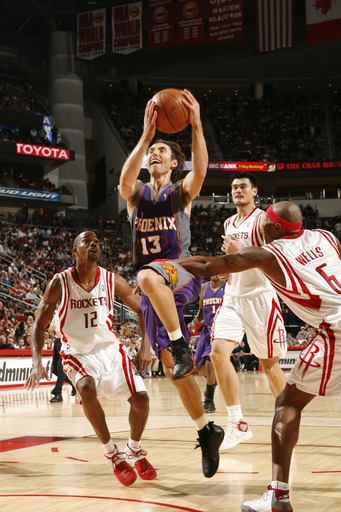 サンズ ロケッツを降しシーズン8勝目