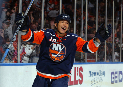 アイランダーズ ブルーインズを逆転で降す