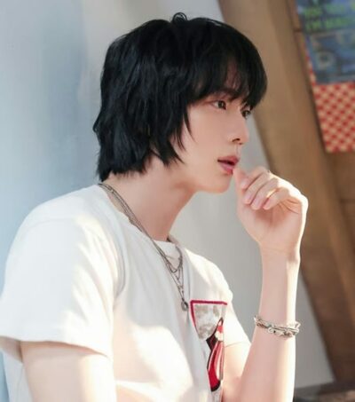 BTSジン、ソロ作「Echo」でビルボード投票1位