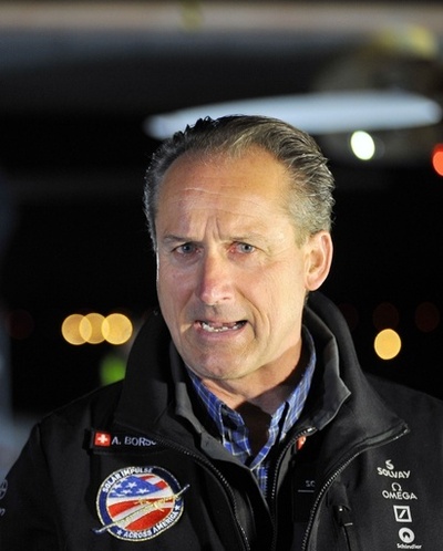 米横断飛行中の有人ソーラー機、首都ワシントンに到着 残り1区間