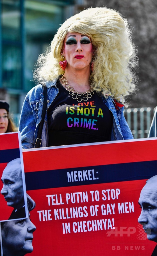 ロシア警察、活動家17人を拘束か チェチェンの同性愛迫害に抗議