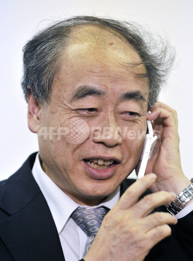 ノーベル物理学賞の小林・益川両氏、若者に科学への興味を期待