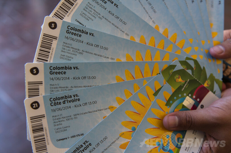 W杯観戦したい!違法行為に走るファンたち、偽VIPや強行突破も