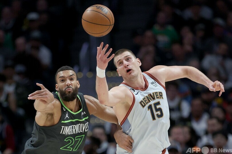 ナゲッツとサンズが準決勝へ ホークスは踏みとどまる