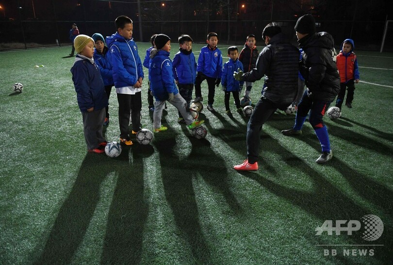 偽ライセンス指導者に強欲仲介業者…サッカー大国目指す中国育成界に警鐘