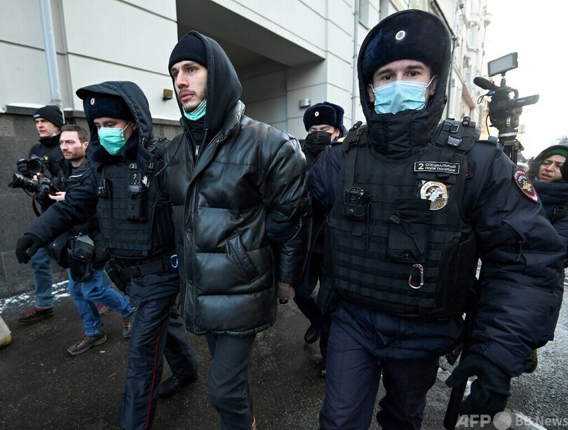 ロシアの人権団体解散命令、各国が批判