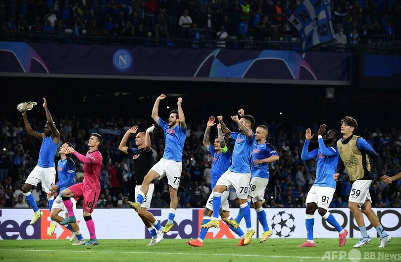 リバプールが7発大勝、サラーが大会最速ハット達成 欧州CL