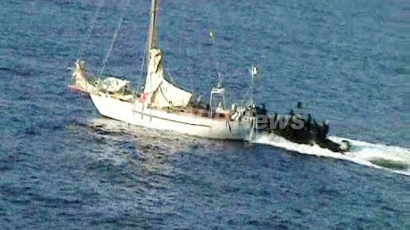 ソマリア海賊から人質救出の瞬間、仏軍特殊部隊