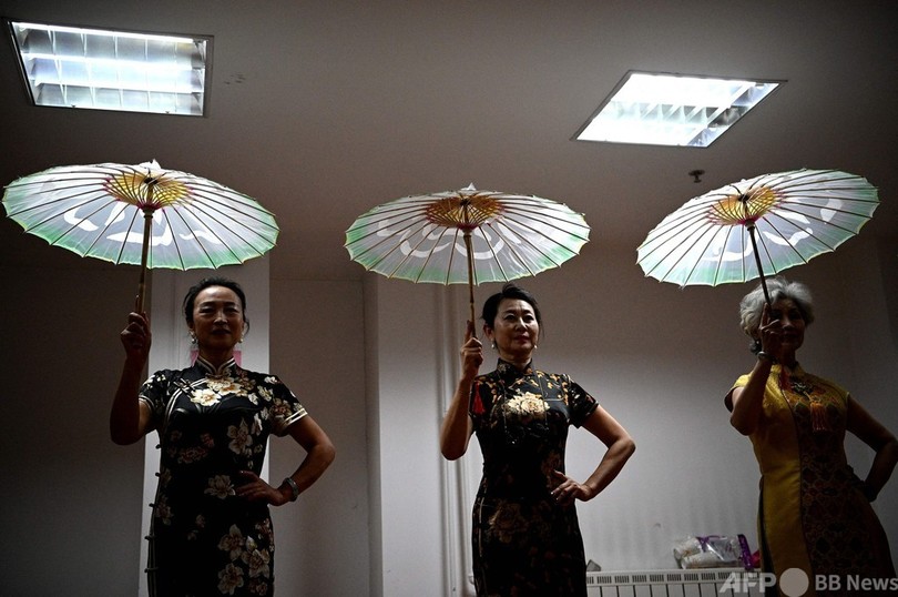 中国の高齢インフルエンサー、SNSで大活躍