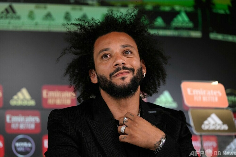 レアル退団のマルセロが涙 現役は続行の意向 写真8枚 国際ニュース