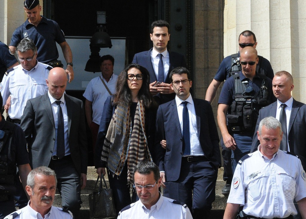 仏ロレアル相続人の「心神耗弱を悪用」、8人に有罪判決