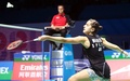 バドミントン、BWFワールドスーパーシリーズファイナルズ、女子シングルス準決勝。リターンを打つキャロリーナ・マリン（2015年12月12日撮影）。(c)AFP/MARWAN NAAMANI