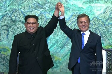 朝鮮半島の非核化に尽力」、南北首脳が共同宣言 写真9枚 国際ニュース