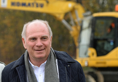 出所を控えるヘーネス氏、収監中に手にした給与を寄付すると発表