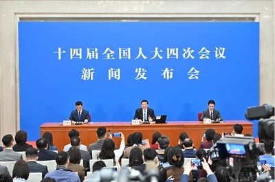 中国全人代報道官「中米両国は相互尊重・平和共存・協力ウィンウィンを」