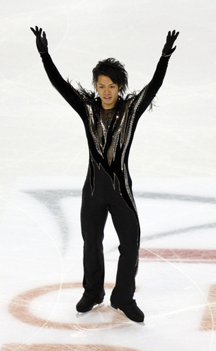 高橋大輔 GPシリーズ・ファイナルSPで首位に